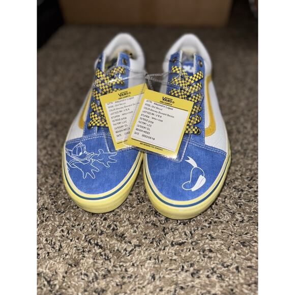 Size 9 - VANS Disney x Old Skool 100th Anniversary - Donald Duck “Sample” Pair main image 6
